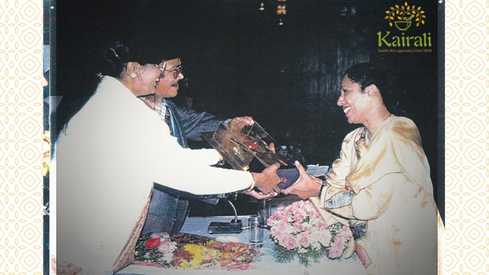 Mrs. Gita Ramesh won National Quality Gold Star Award 1995 by ICBP.